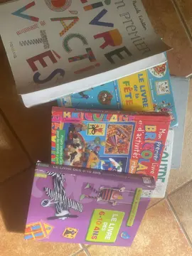 lot de livres activités enfants