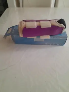 Attelle de cheville.
