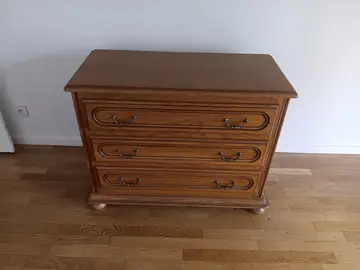 commode en bois vernis - Bon état