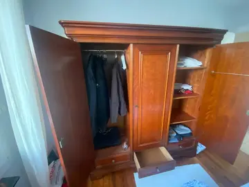 armoire merisier très bon etat