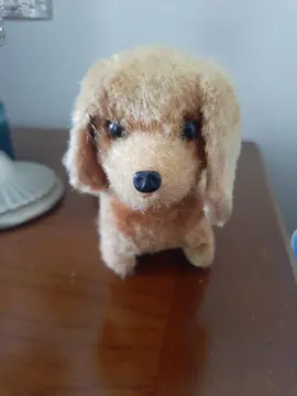 chien jouet à pile