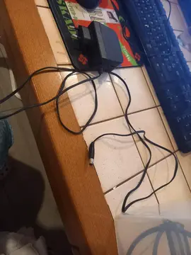 chargeur de box sfr