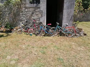 Vélos enfants et adultes à remettre en état