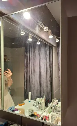 Armoire de salle de bain