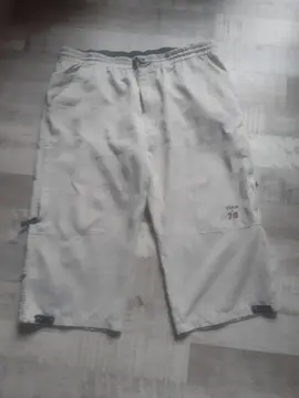 pantacourt gris clair T48