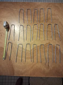 19 piquets de tente