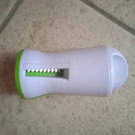 épluche légume