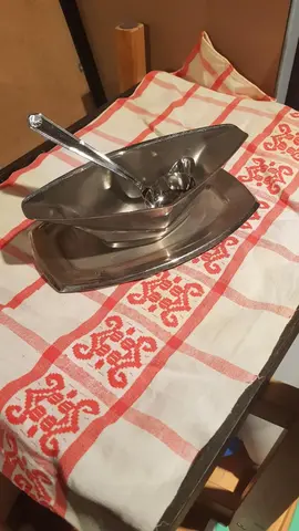 sauciere avec louche double sortie