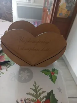 deco carton en cœur