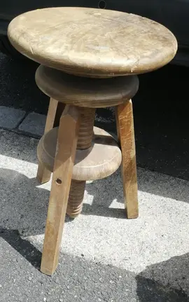 Tabouret réglable