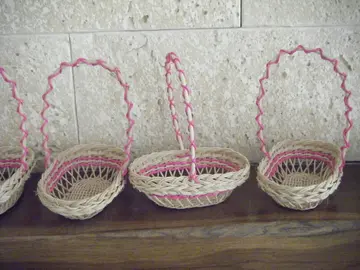 5 petits paniers osier