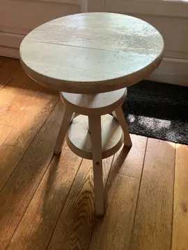 Tabouret en bois