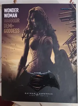 figurine wonder woman