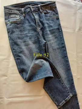 42/44 femme, jeans, veste noire, chaussures 40