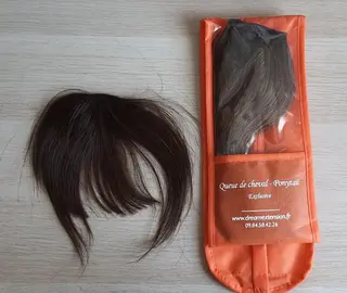 Extensions capillaires frange et queue de cheval