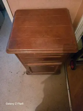 table de chevet en bois merisier