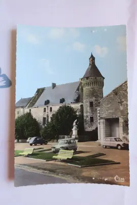 Carte postale ancienne (années 80) MONTS-sur-GUESNES (Vienne)