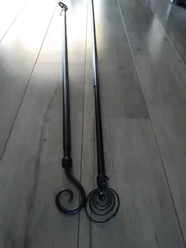 tringles à rideaux noires