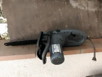 tronçonneuse elecrique
