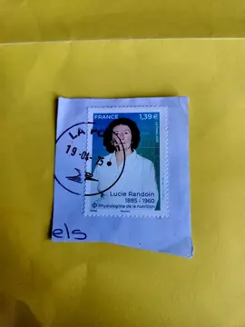 Timbre oblitéré Lucie Randoin
