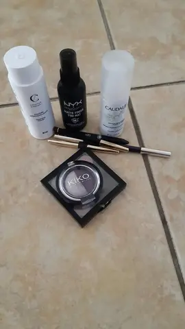 produit de beauté maquillage