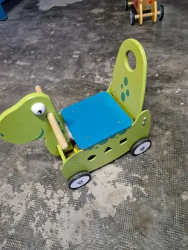 porteur dinosaure