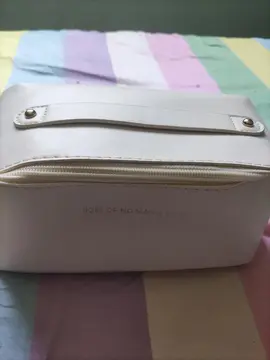 trousse pour cosmétique ou de toillette.