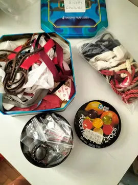 boutons tissus lacets