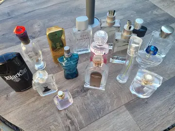 flacons parfums vides pour collection