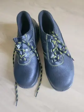 chaussures sécurité 38 neuve