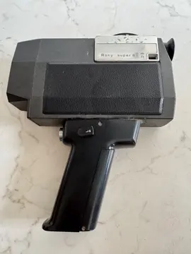 Camera Rony super 8 avec sacoche