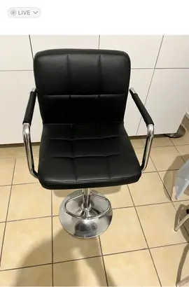 donne meuble salon et chaises