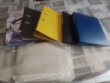 classeurs et pochettes