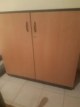 gros meuble de rangement