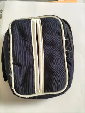 pochette bleue