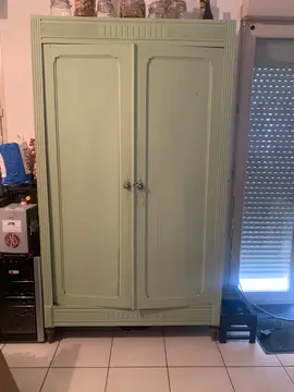 Armoire refait à neuf à donner