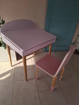 bureau enfant rose