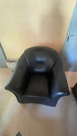 CANAPE ET UN FAUTEUIL