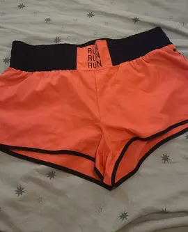short sport taille S