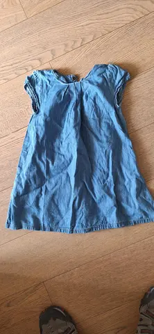 Robe en jean légère taille 24 mois