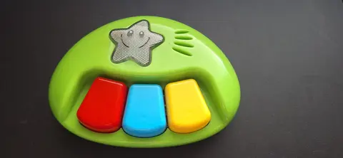 Piano sonore 3 touches enfant