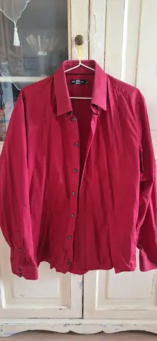 Chemise rouge taille xl