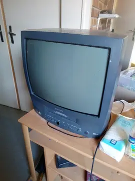 télé