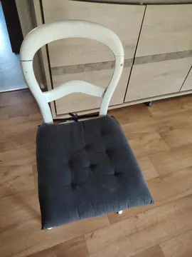 Chaise en bois