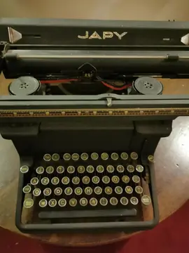 Machine à écrire Japy années 70