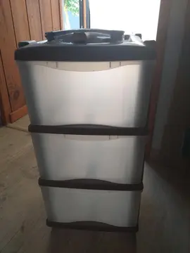 rangement plastique 3 tiroirs ( réservé )