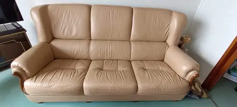 canapé en cuir et 2 fauteuils