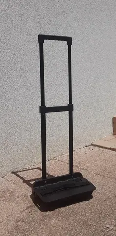 porte-cartable à roulette