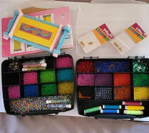 lot de perles à enfiler