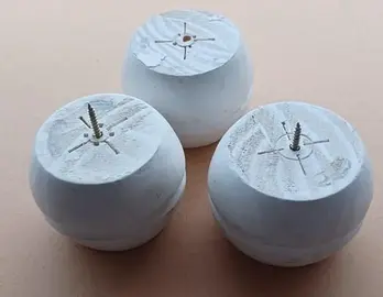 Lot de 3 pieds de meuble